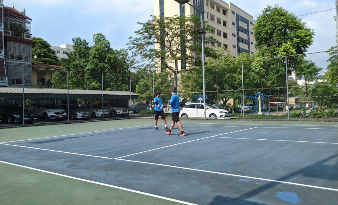 Sân tennis 62 Trần Bình